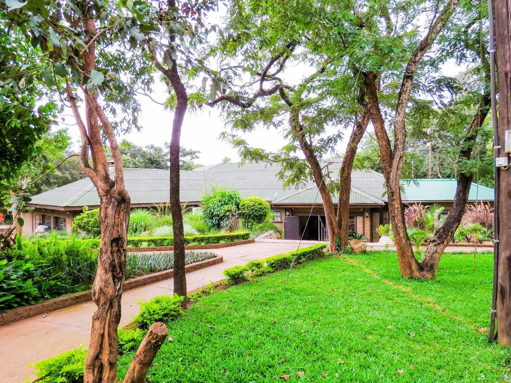 Hotel Woodlands Lilongwe Exterior foto